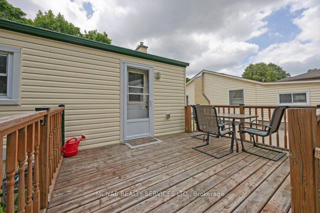 52 Broadway Avenue photo 18