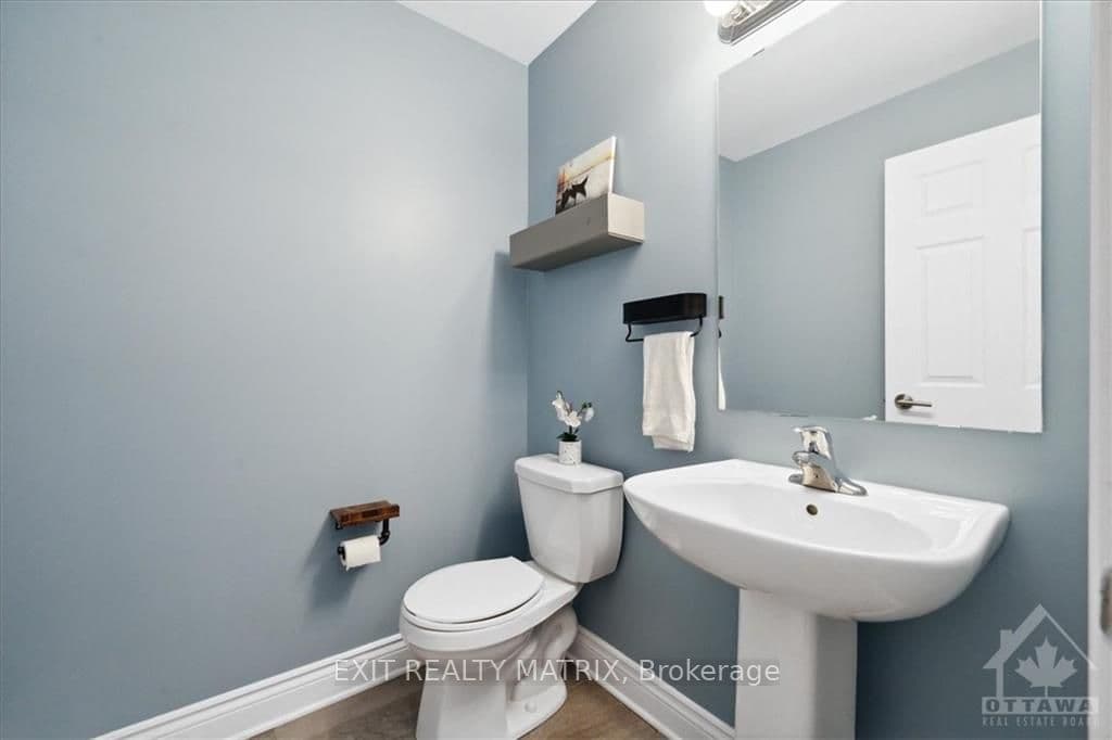 303 TWILIGHT Avenue photo 15