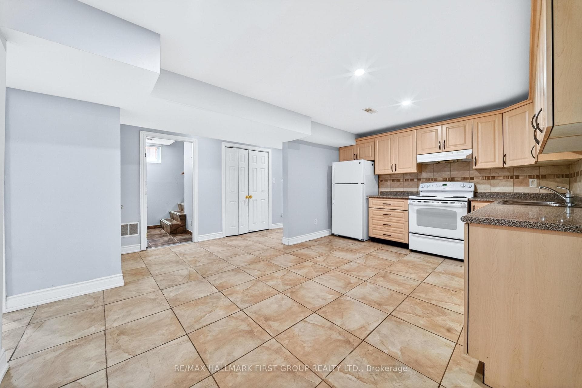 50 Gilroy Drive photo 32