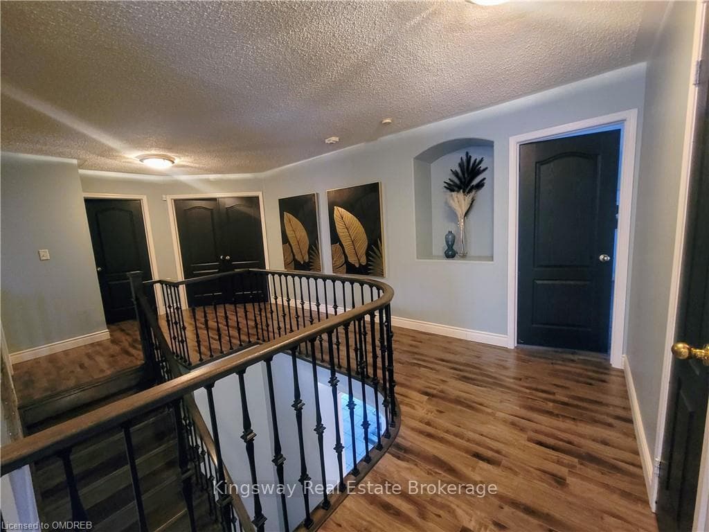 904 SOMERVILLE Terrace photo 26
