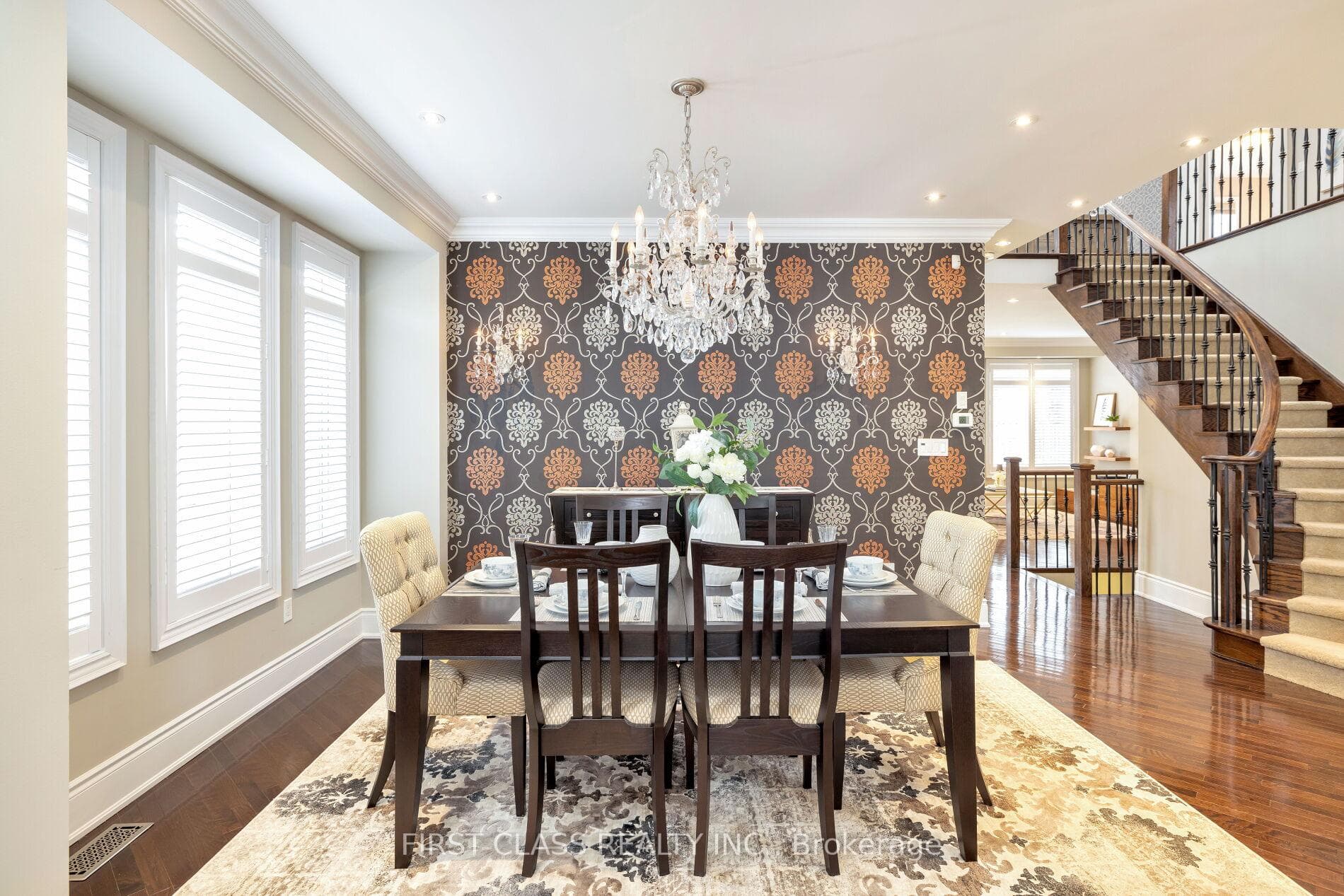 47 River Valley Crescent photo 8