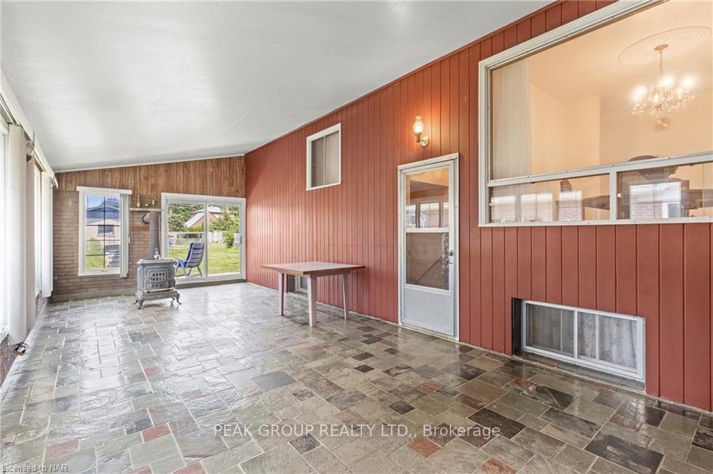 6787 WILLS Street photo 19