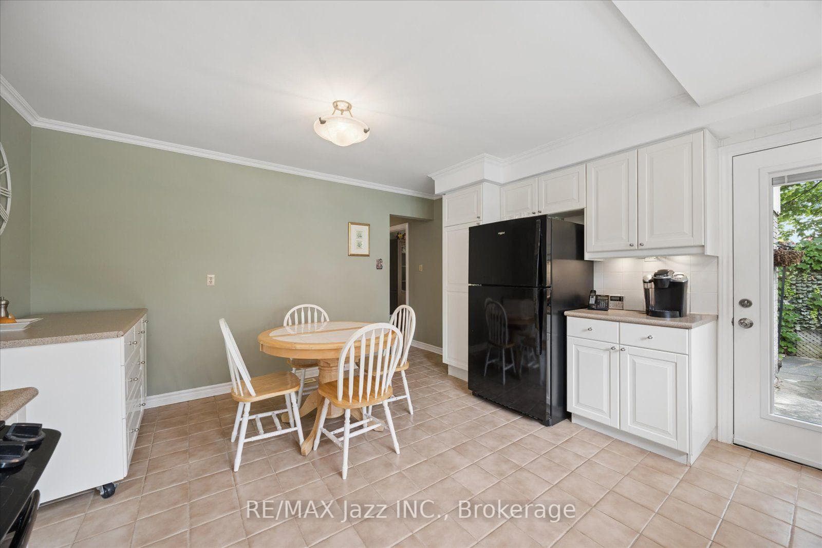 38 Trinity Crescent photo 16