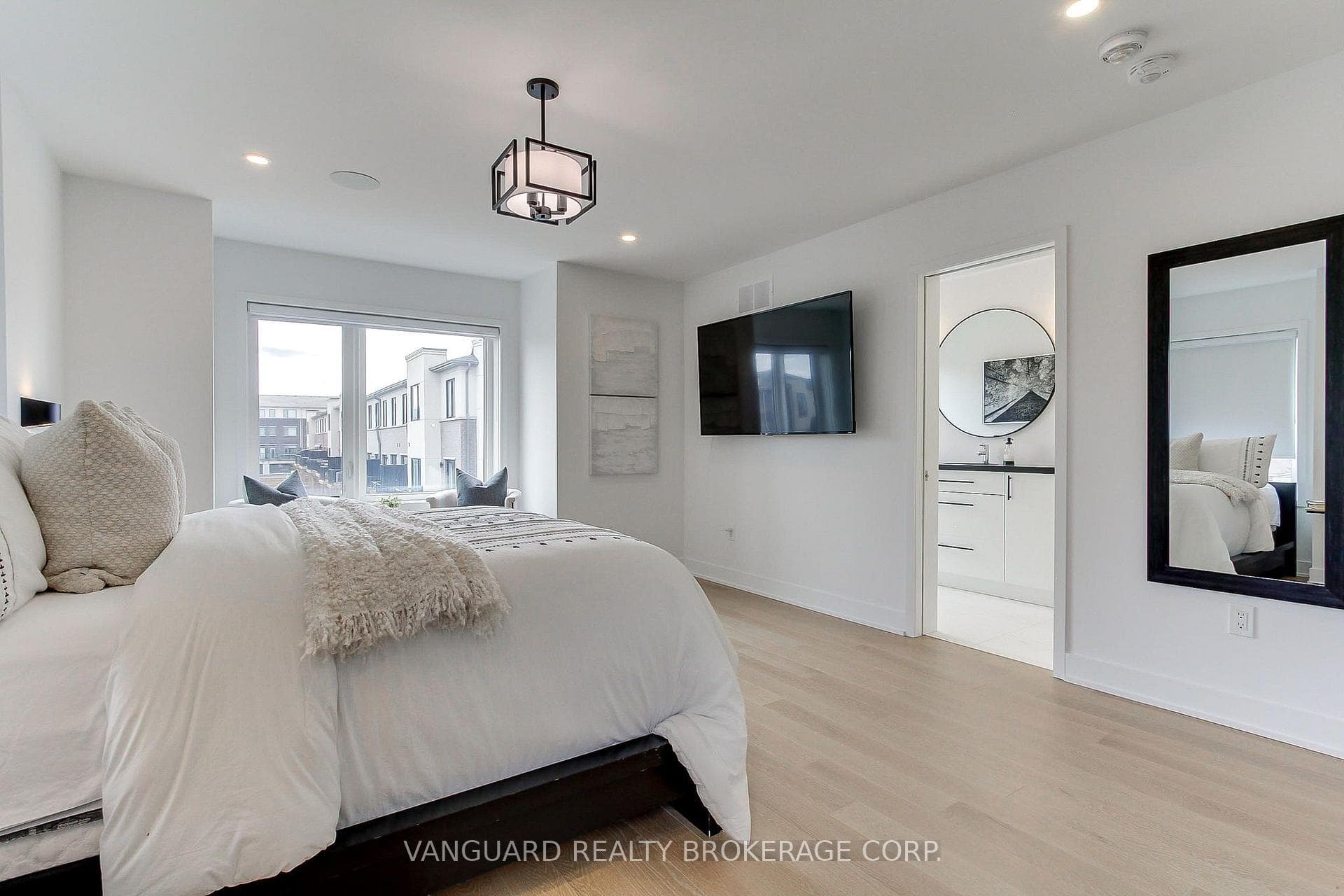 146 Landsbridge Street photo 18