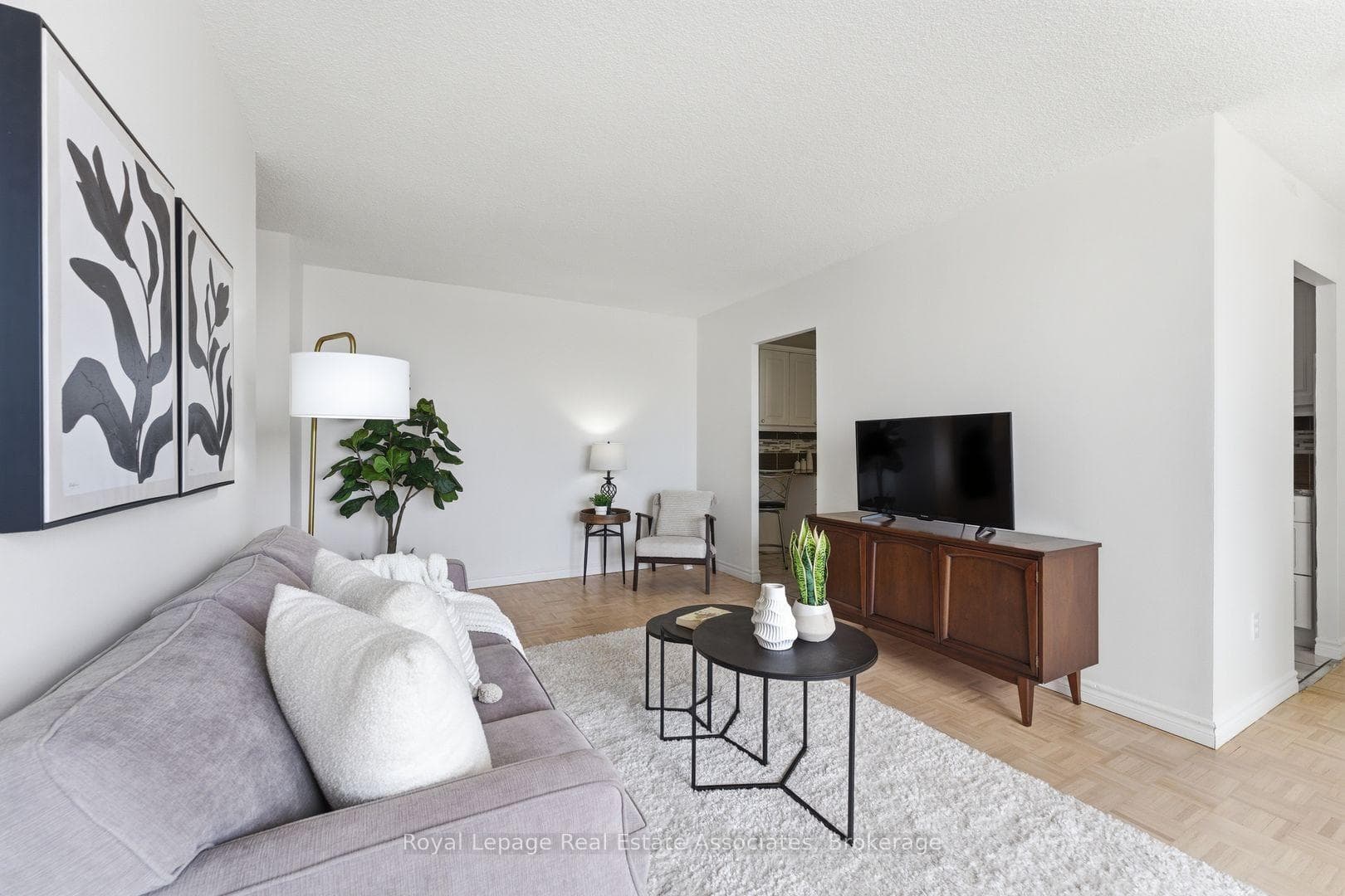 3170 Kirwin Avenue Unit 1010 photo 6