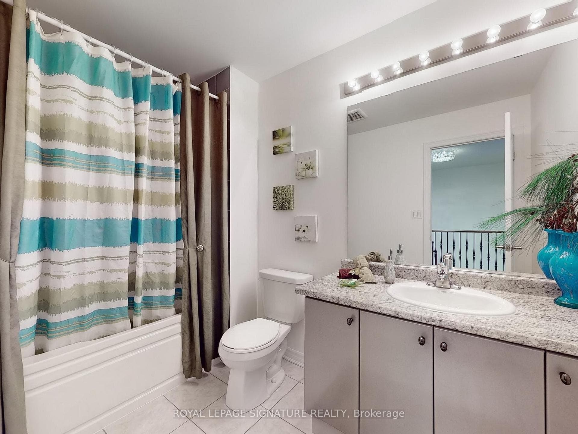 58 Vedette Way photo 33