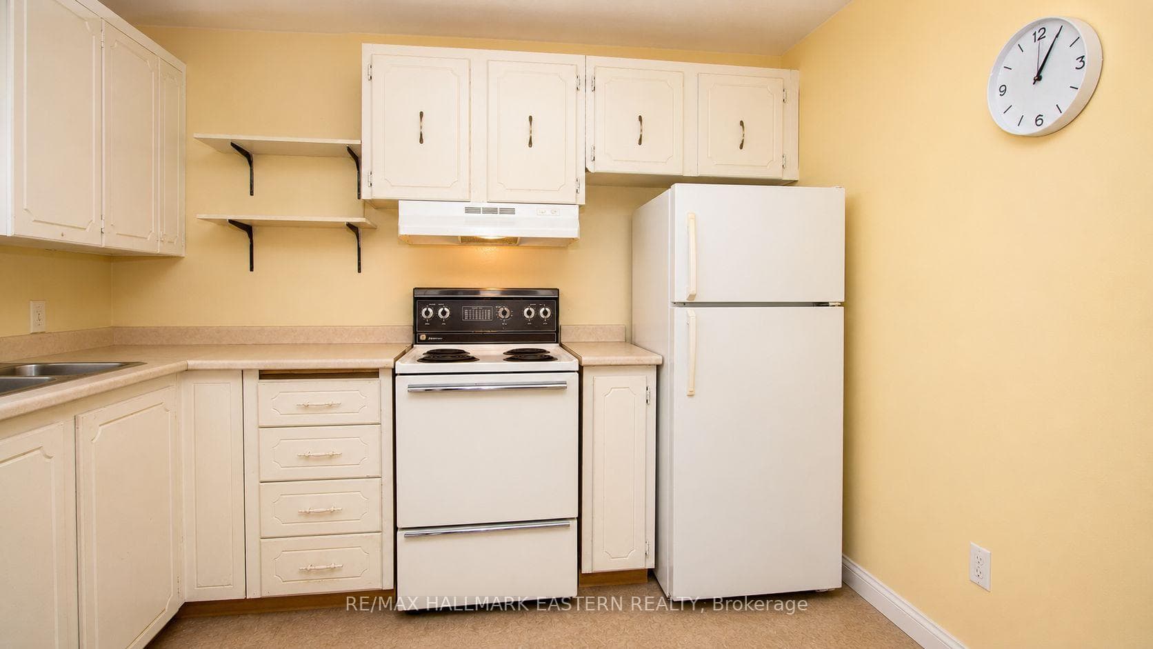 Apartment Kitchen