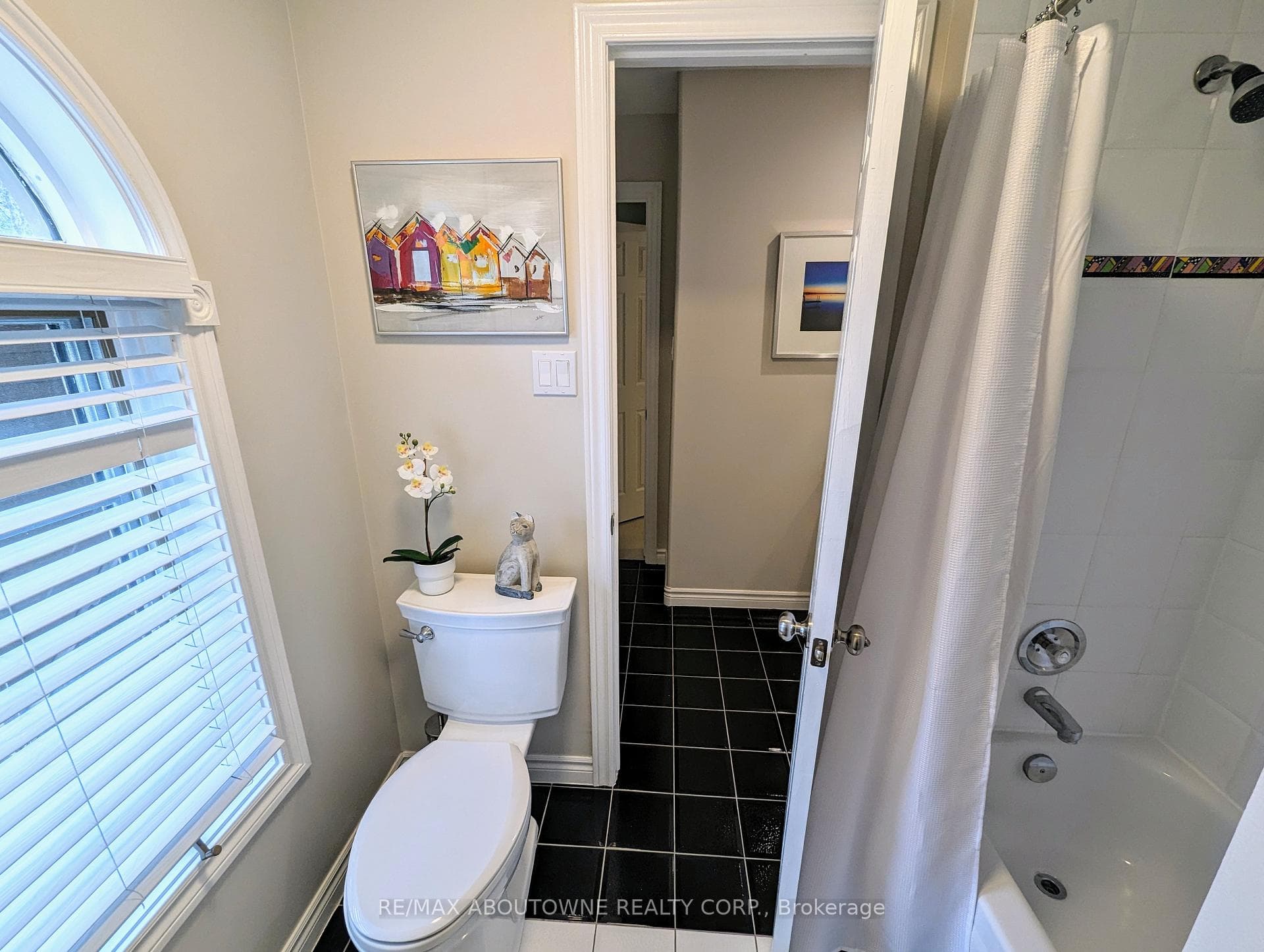 Bright Main Bathroom