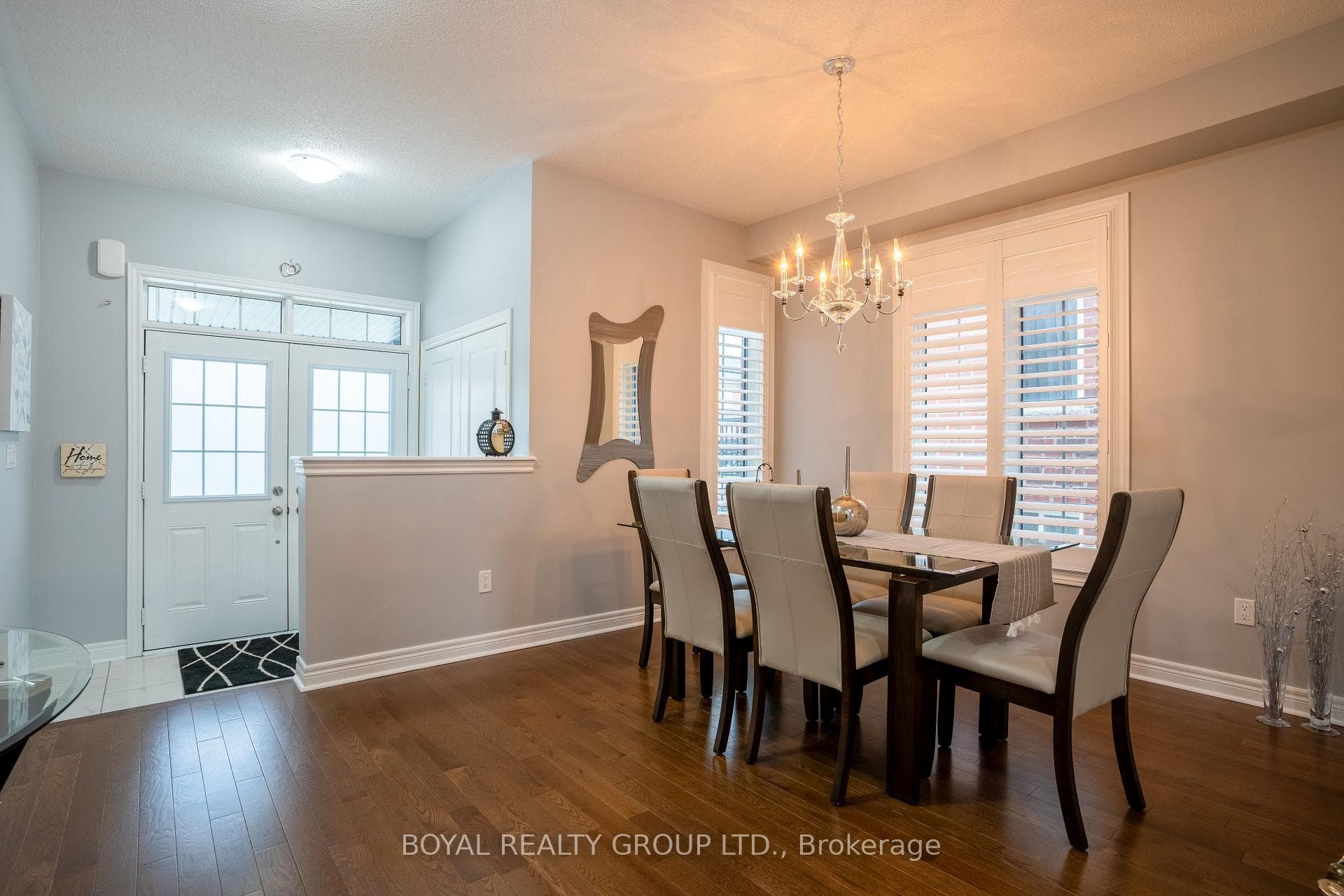 17 Fortis Crescent photo 4