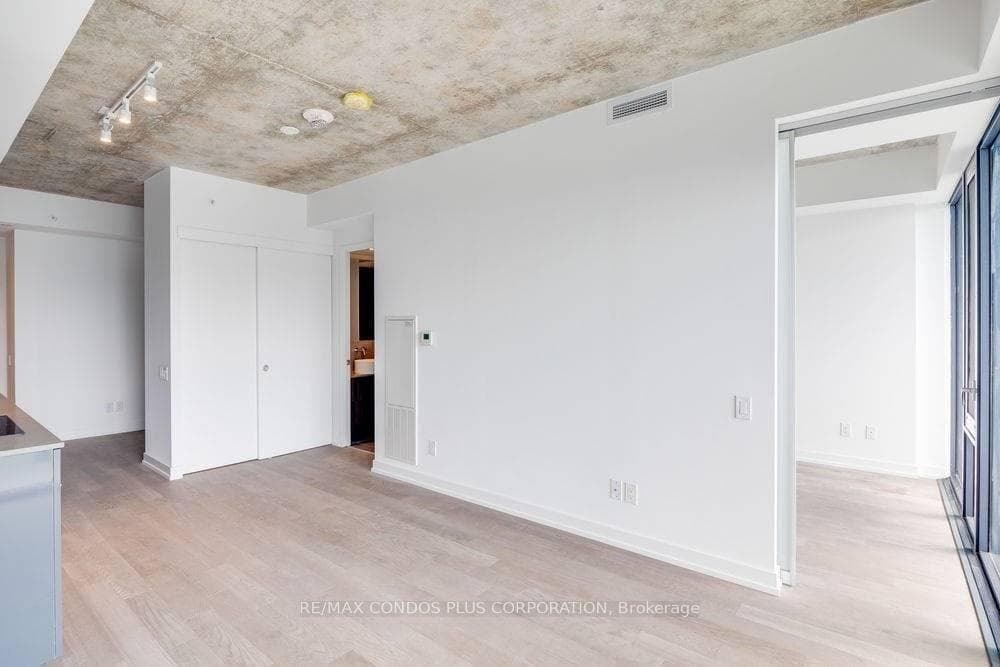 161 Roehampton Avenue Unit 3512 photo 22
