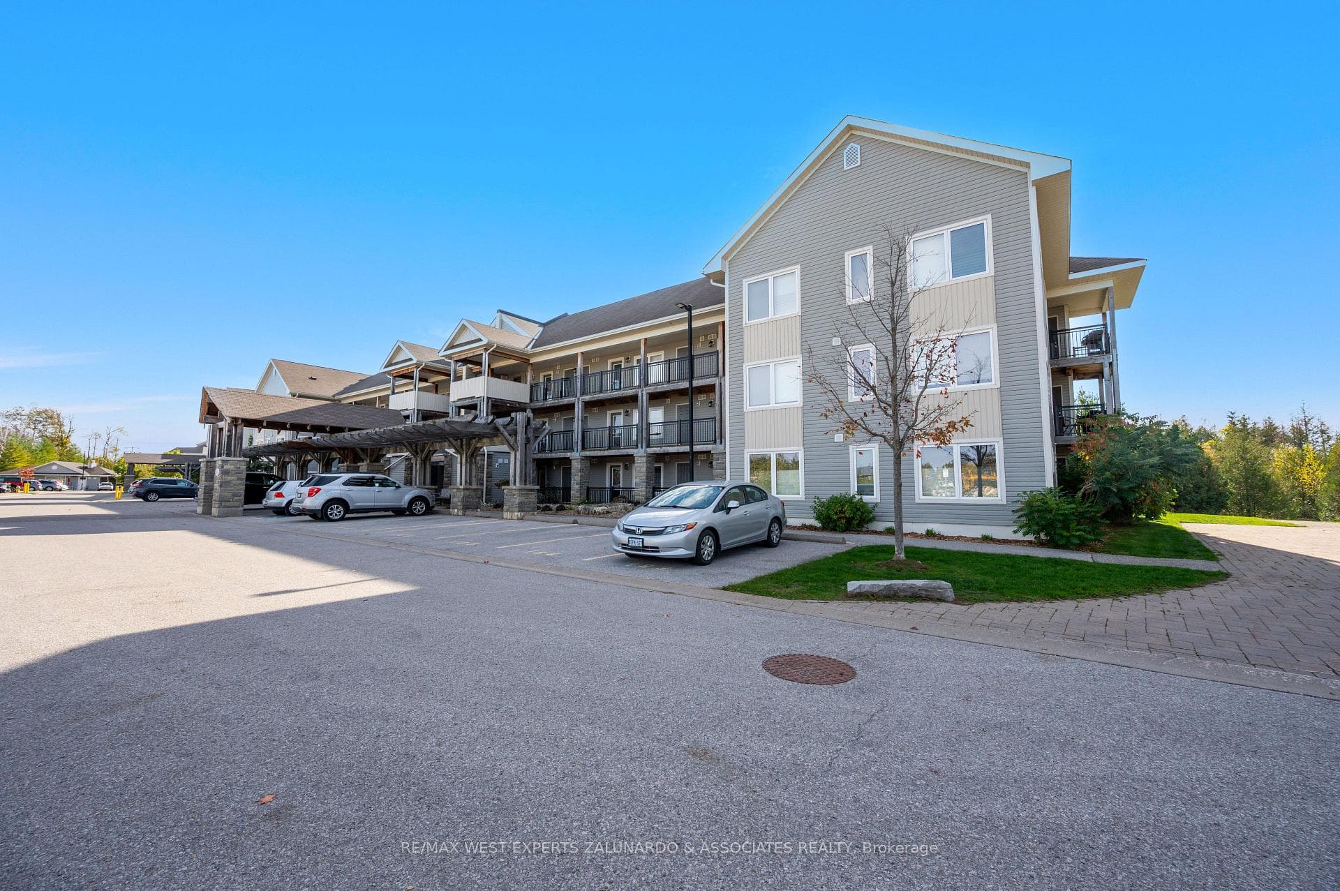 8 Brandy Lane Drive Unit 305 photo 4