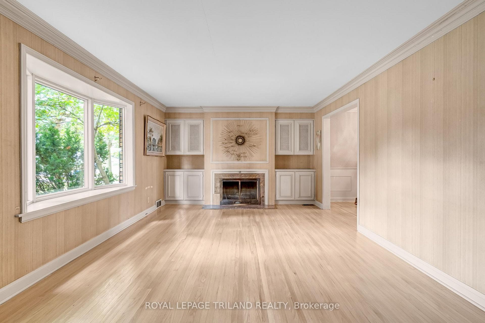 463 Riverside Drive photo 6