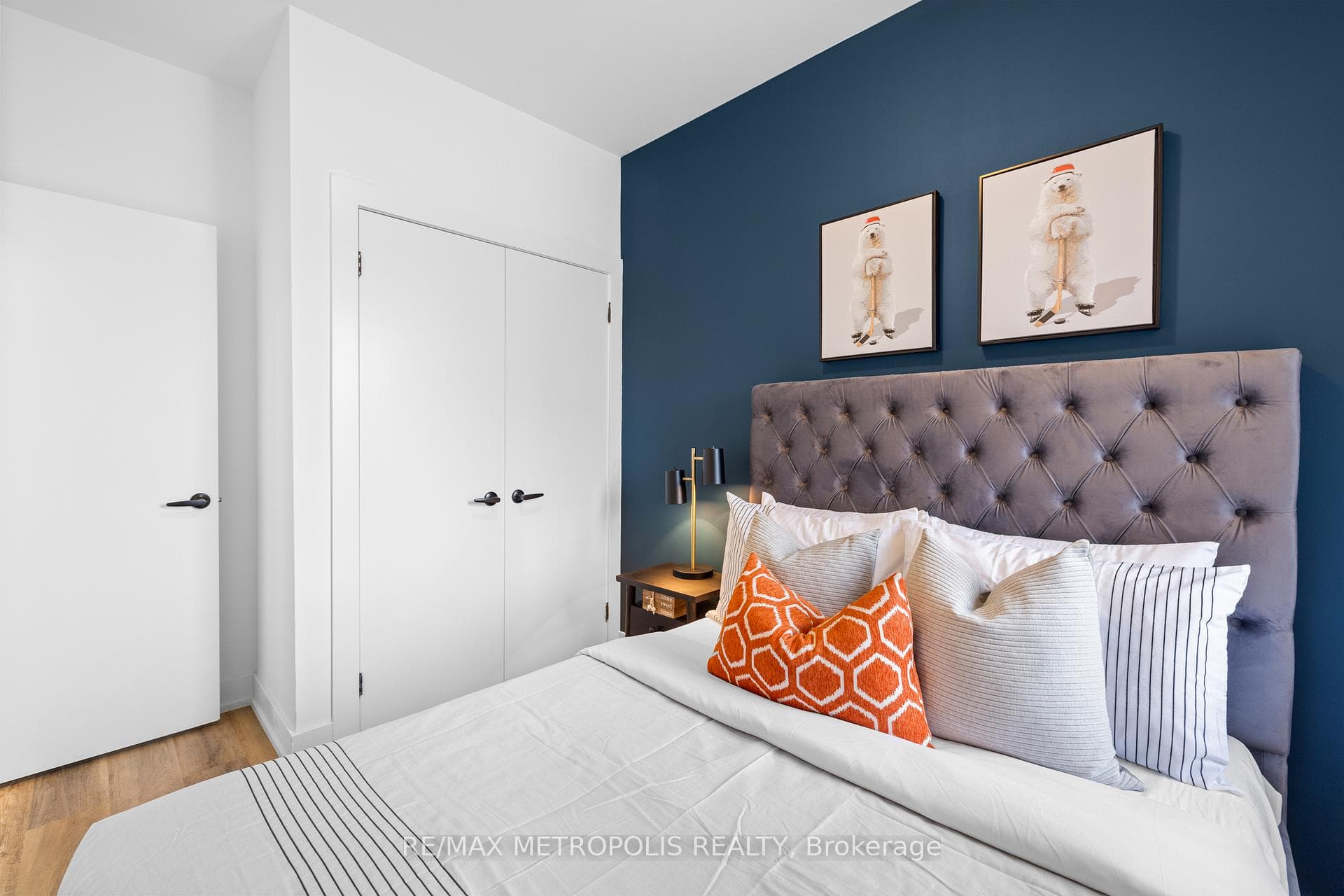 447 Lansdowne Avenue Unit UPPER photo 19