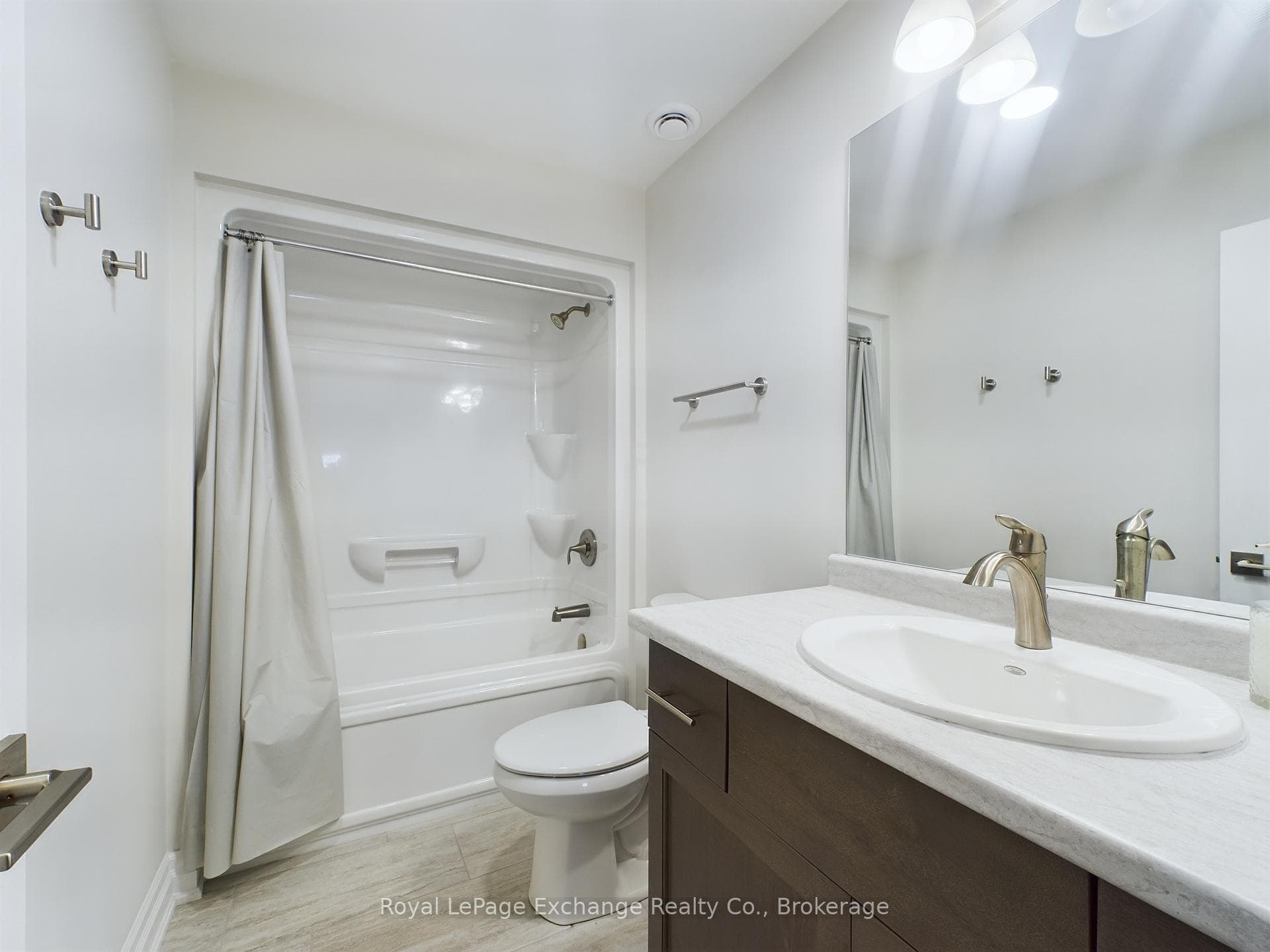 336 Mary Rose Avenue photo 18