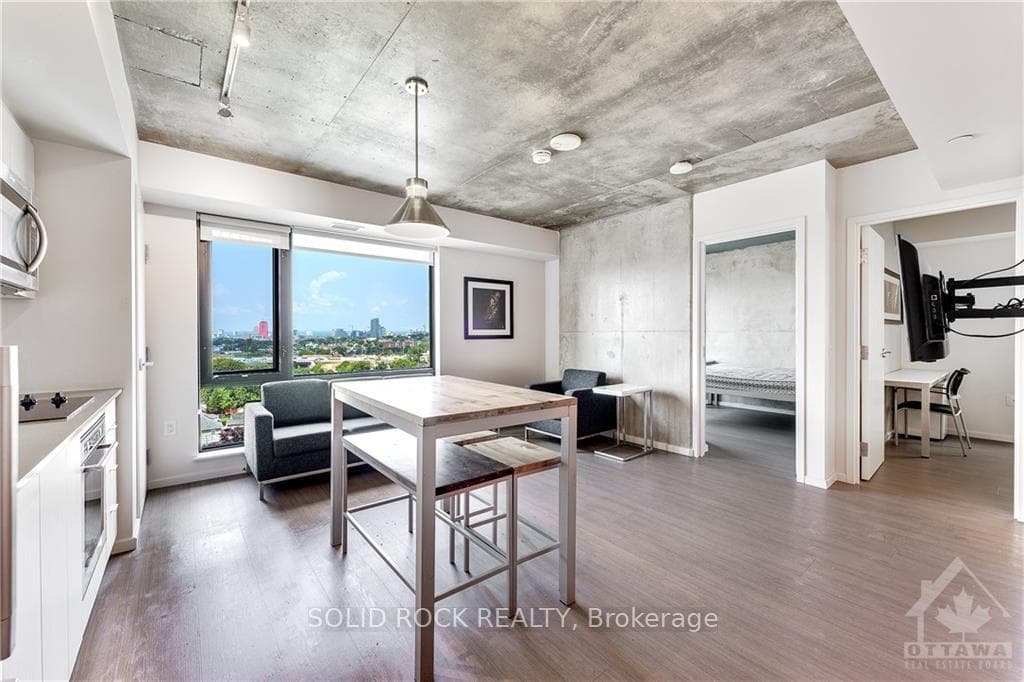 105 CHAMPAGNE Avenue Unit 1106 photo 8