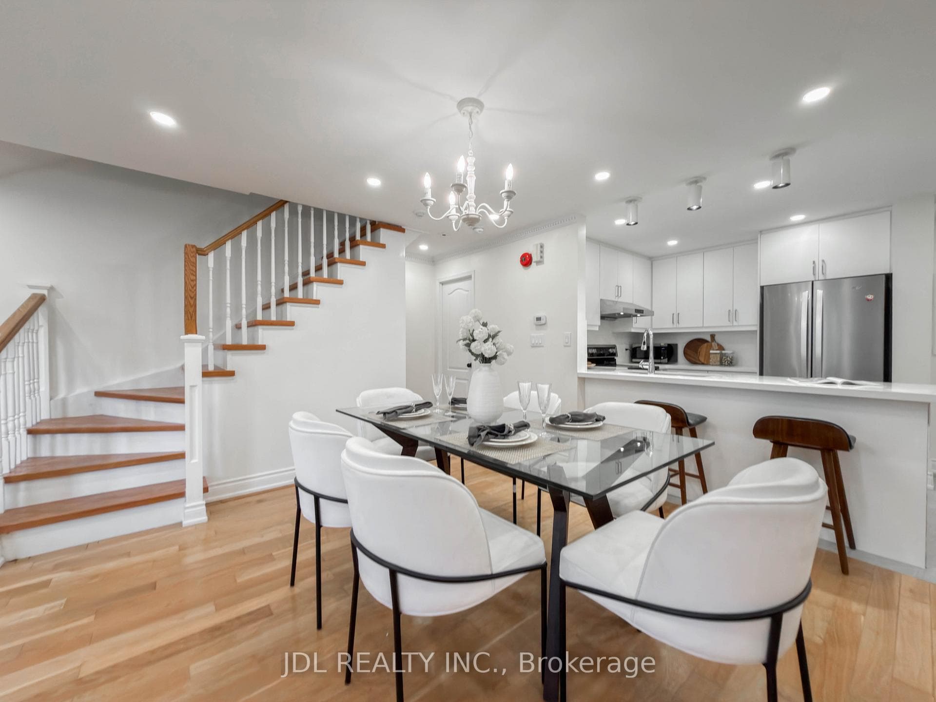 108 Finch Avenue Unit C17 photo 15