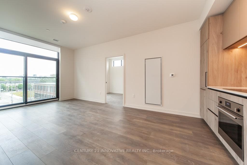 181 Sterling Road Unit 510 photo 8