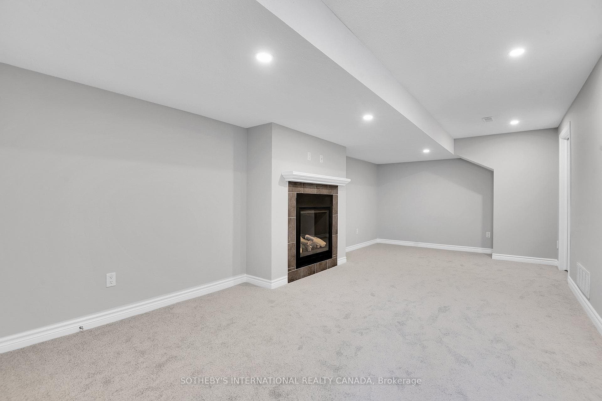 116 Popplewell Crescent photo 34