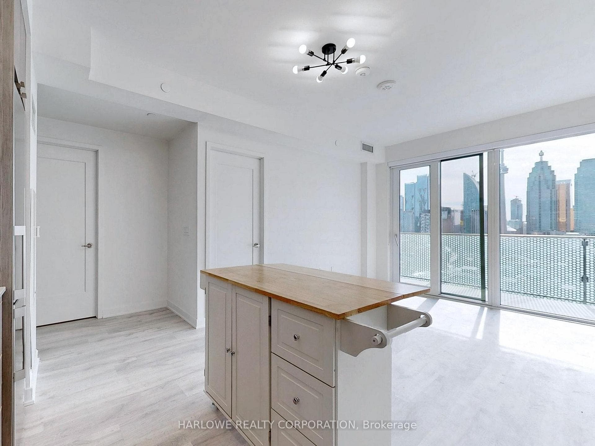 135 Lower Sherbourne Street Unit 2132 W photo 5