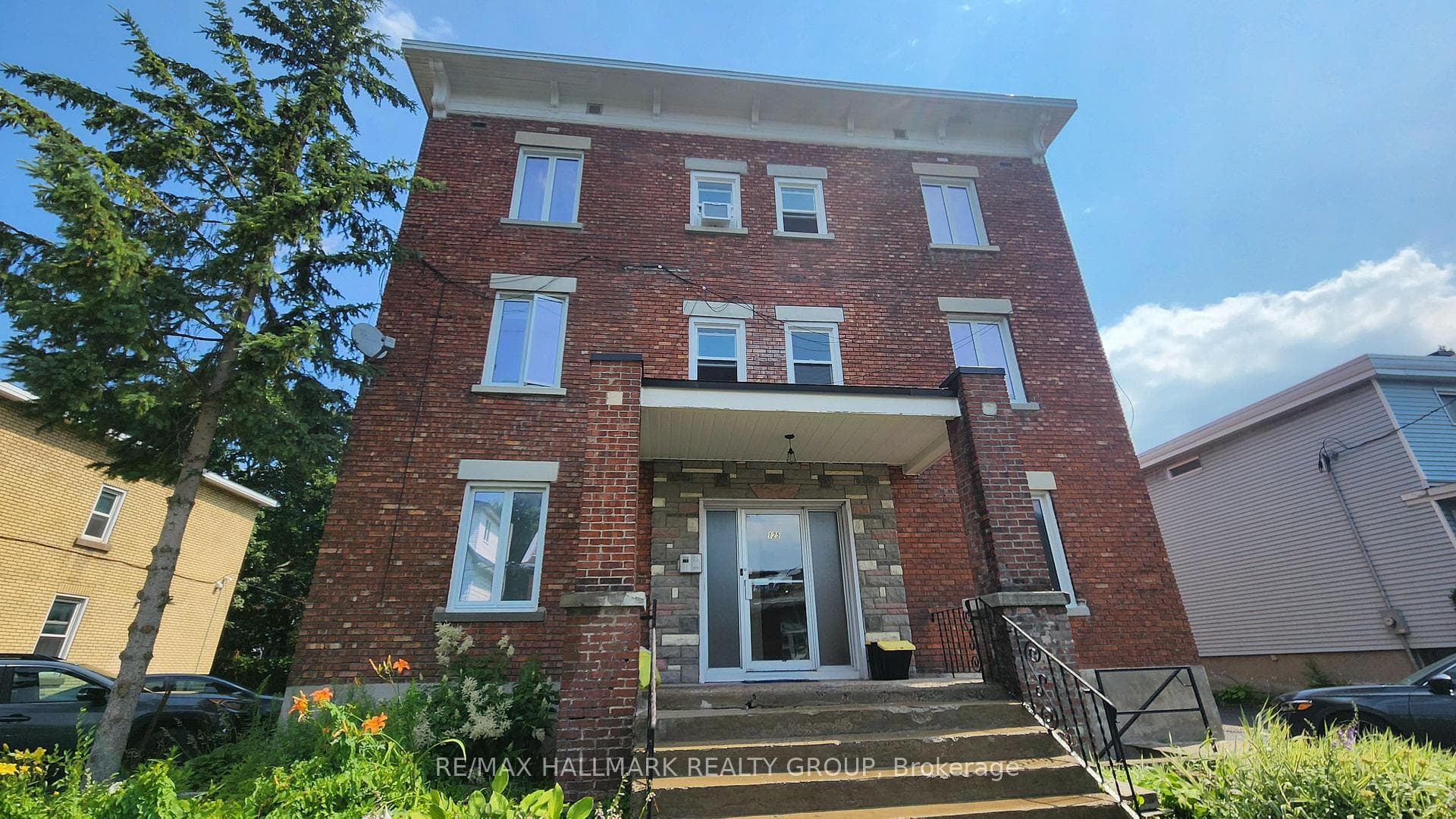 125 Glenora Street Unit 3 photo 1