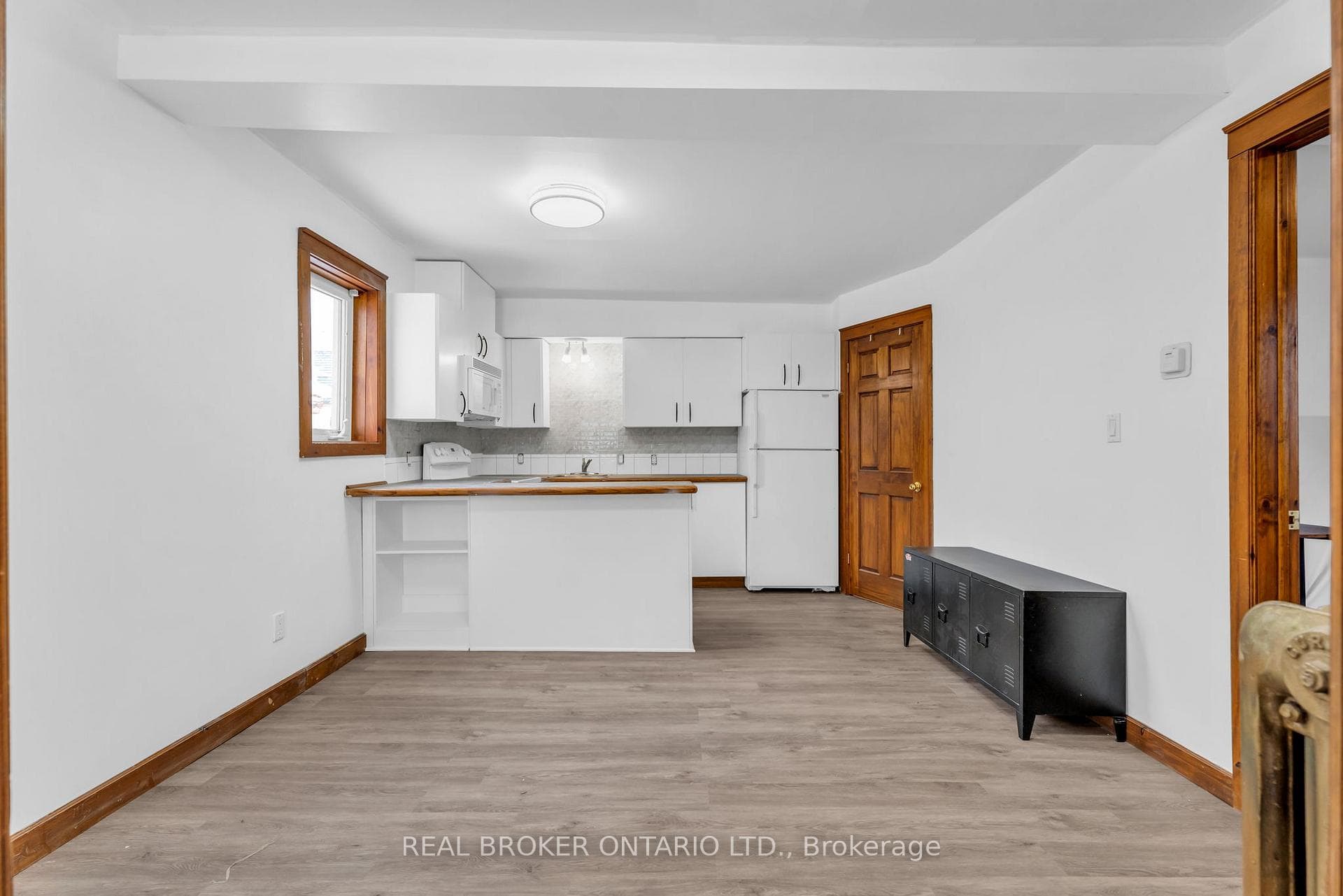 18 First Avenue Unit Unit B photo 11