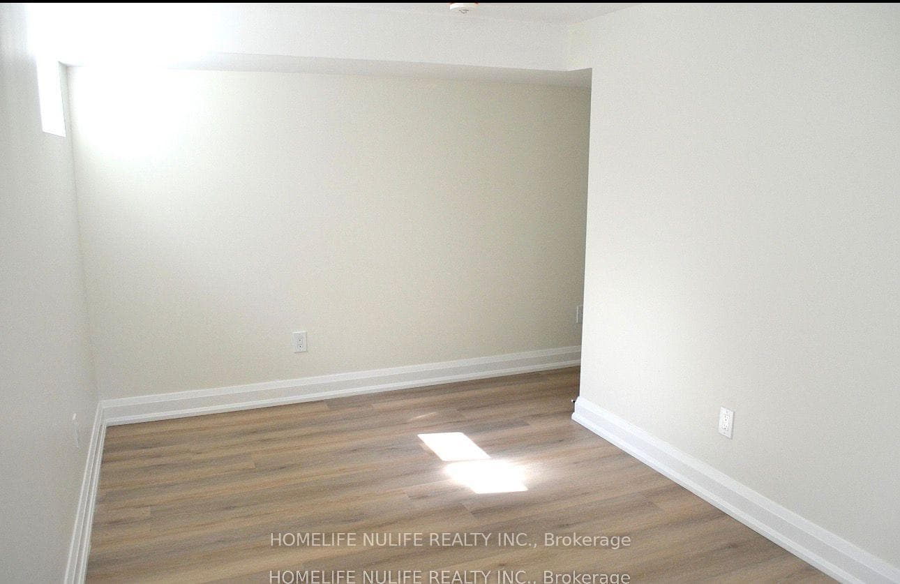 188 Parkside Drive Unit Basement photo 5