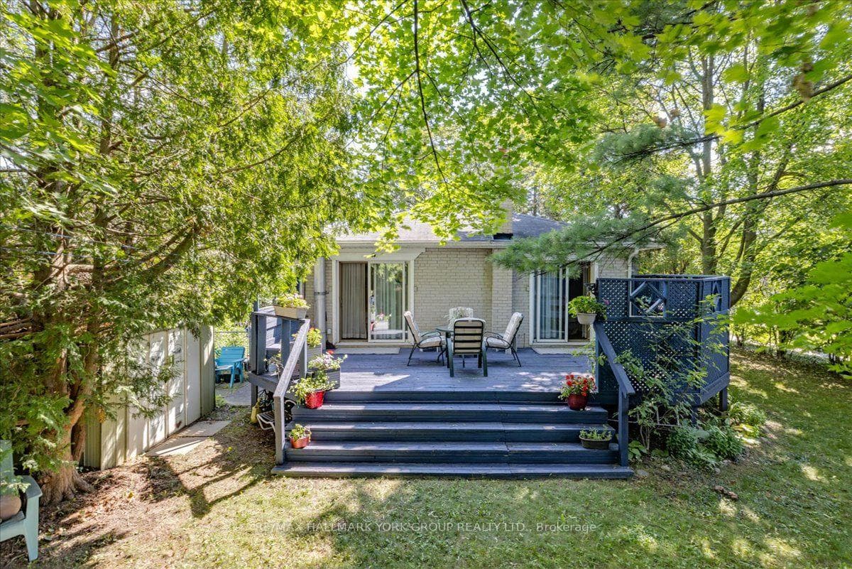 2 Corbett Crescent photo 26