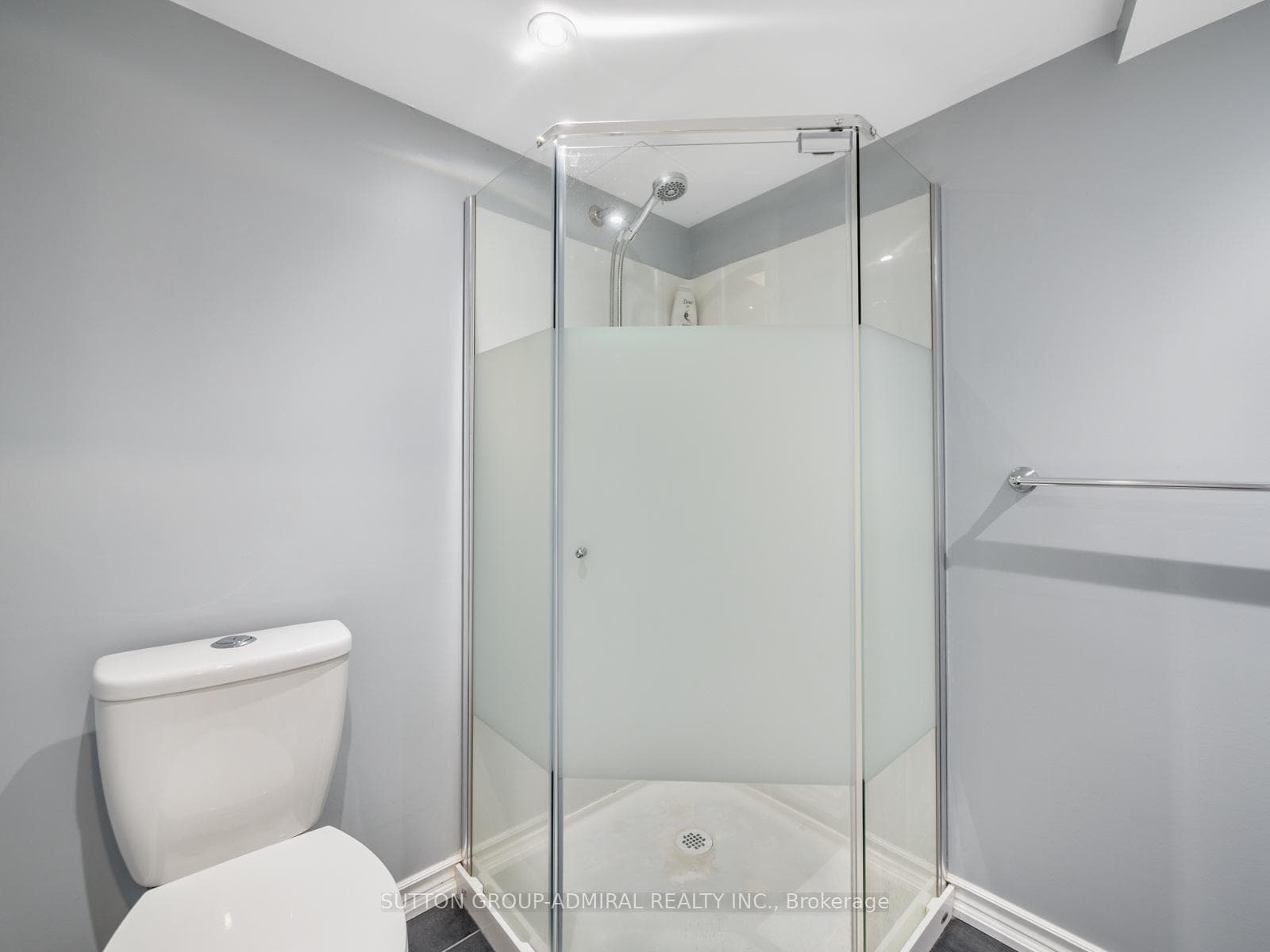 39 Kingsbridge Circle photo 35