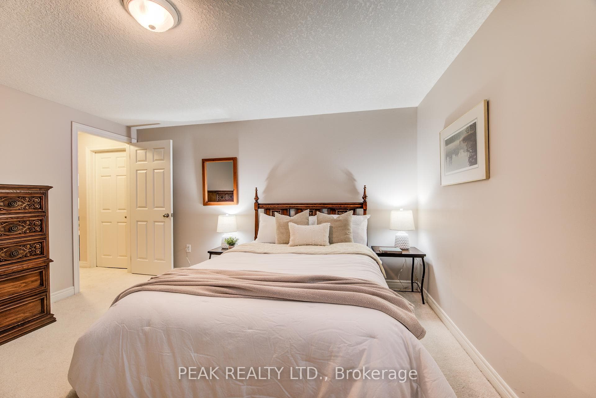 415 Lake Louise Boulevard photo 36