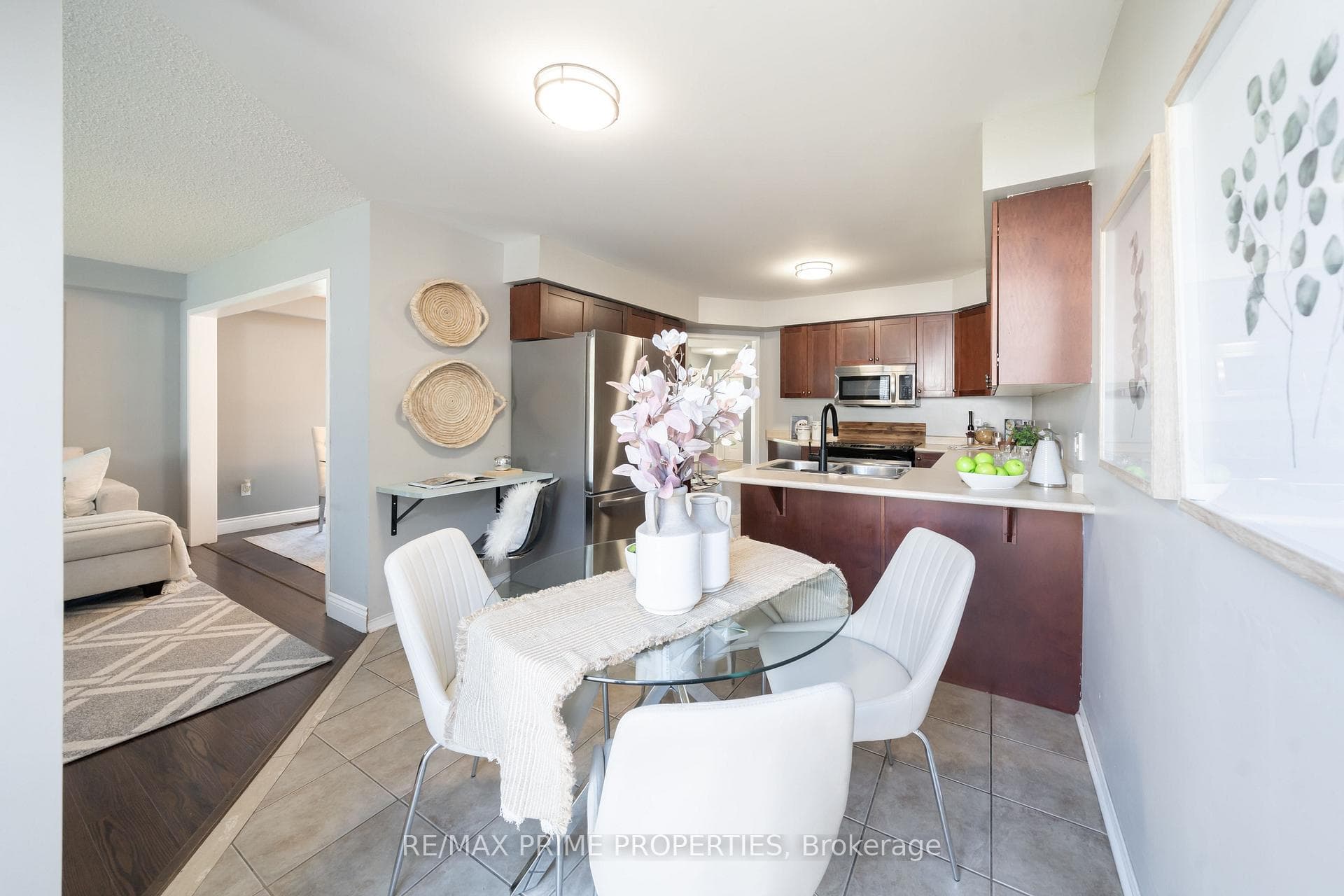 54 Harmer Drive photo 7