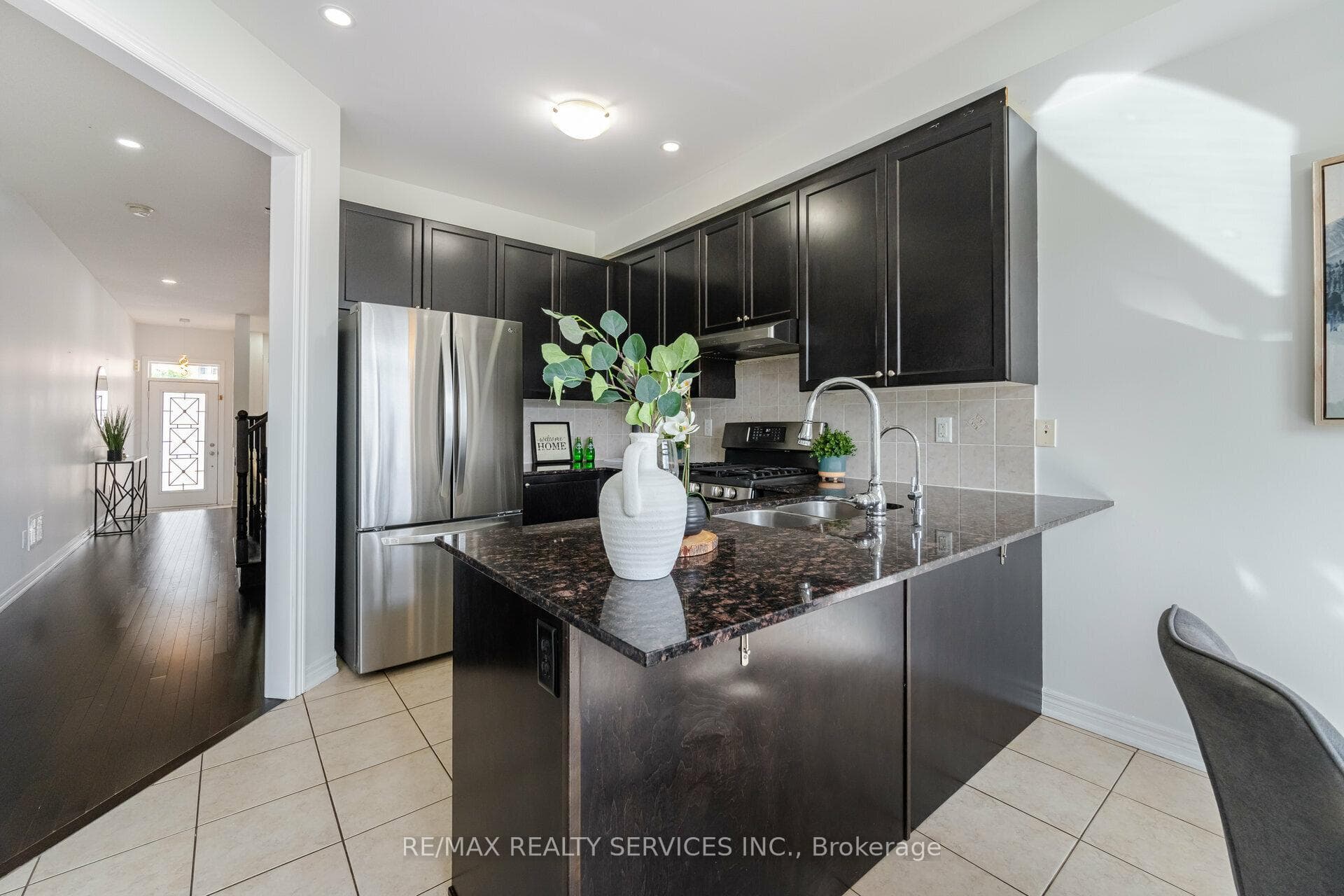258 Robert Parkinson Drive photo 10