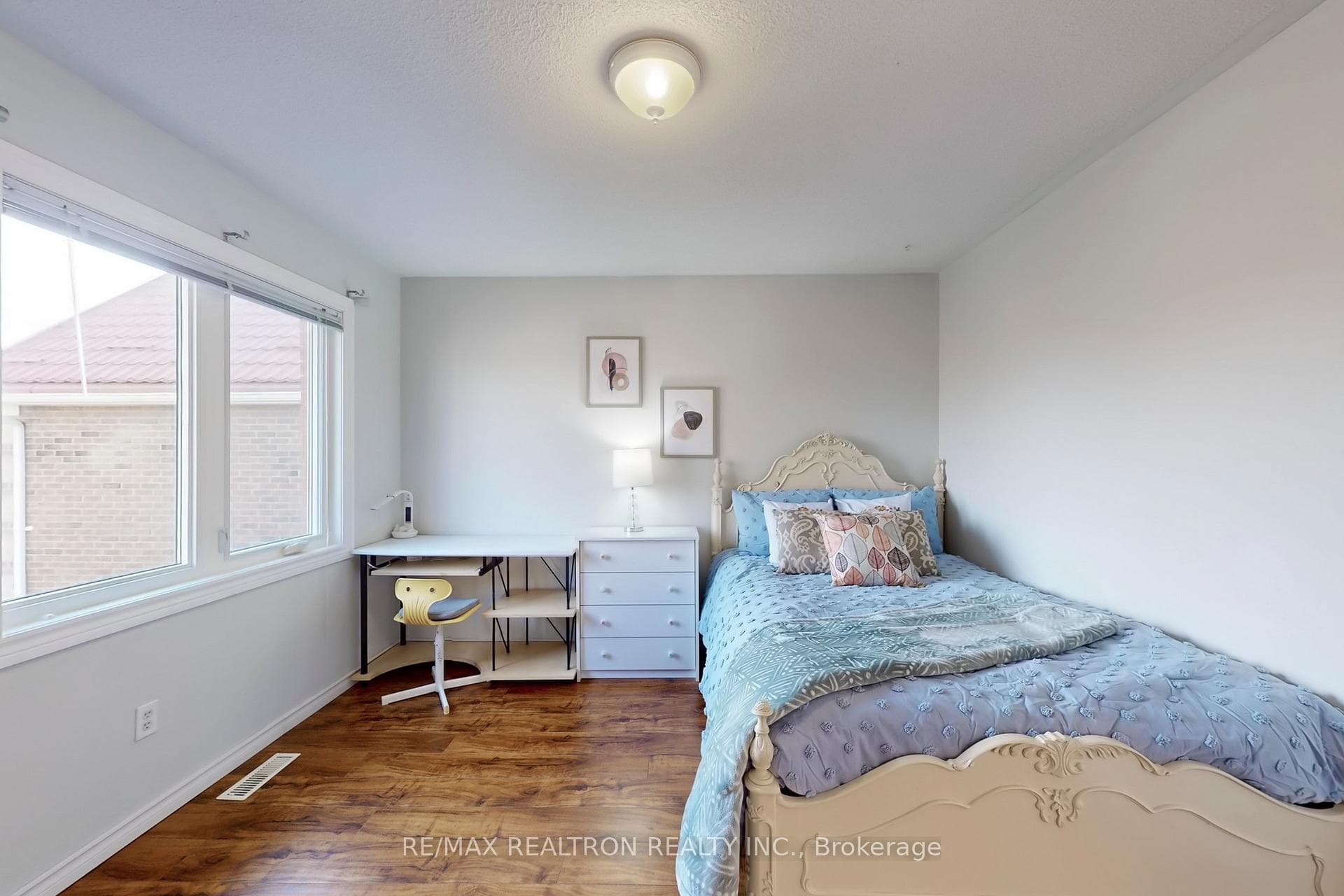 3223 Bloomfield Drive photo 29