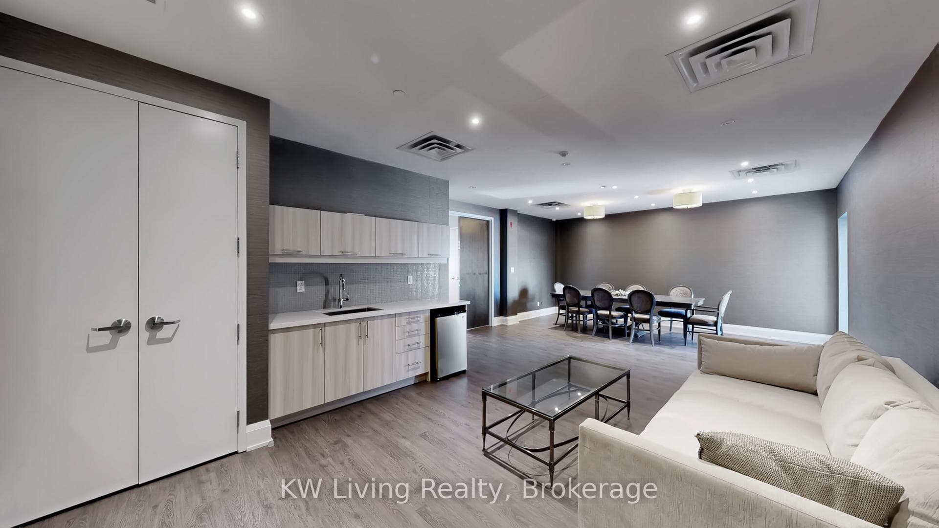 15277 Yonge Street Unit 316 photo 14