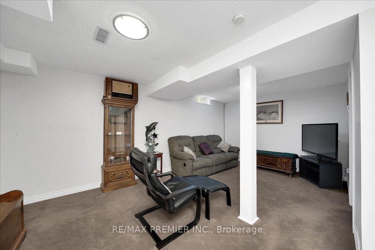 17 Berrydown Drive photo 29