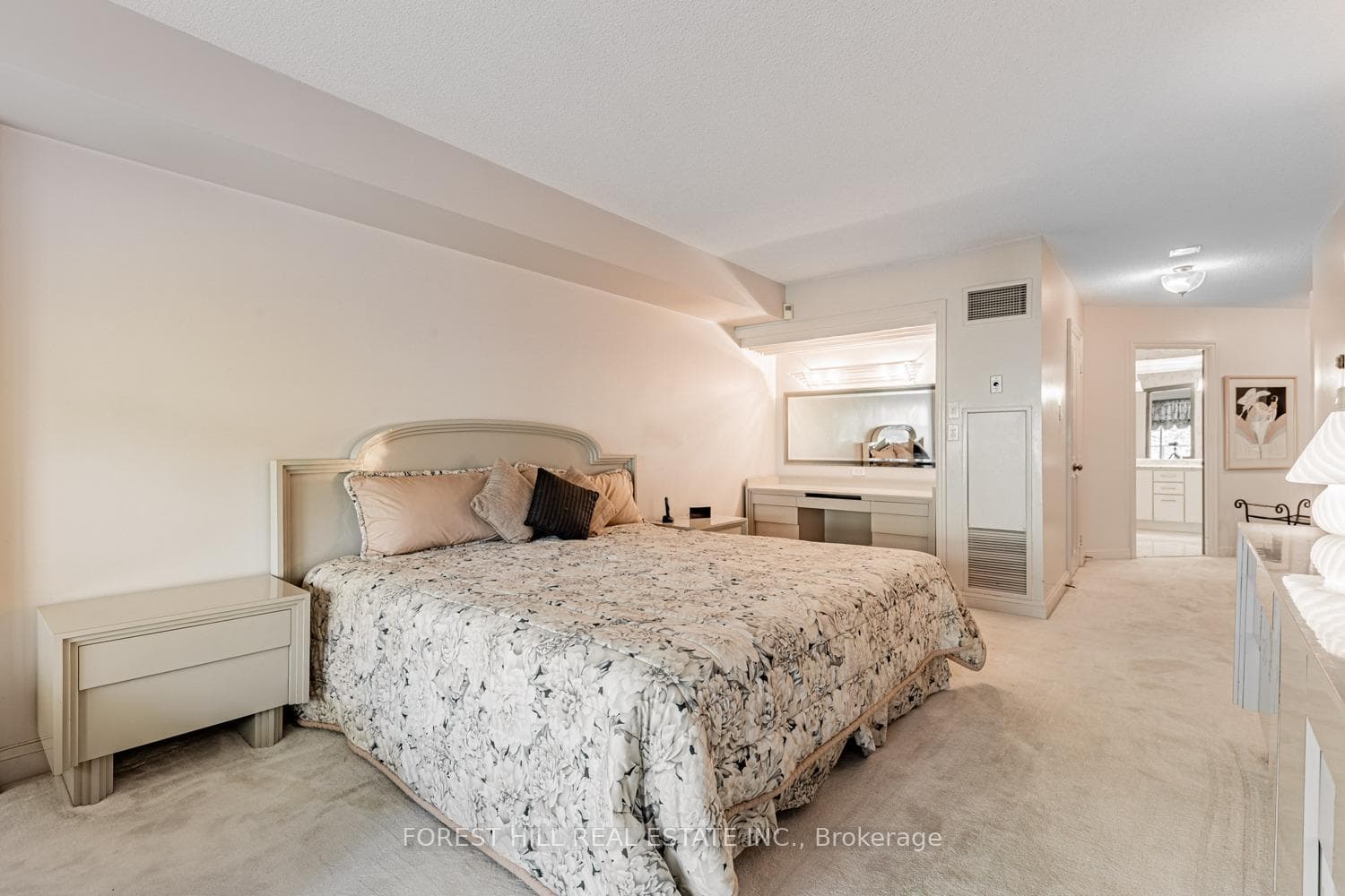 3800 Yonge Street Unit 717 photo 12