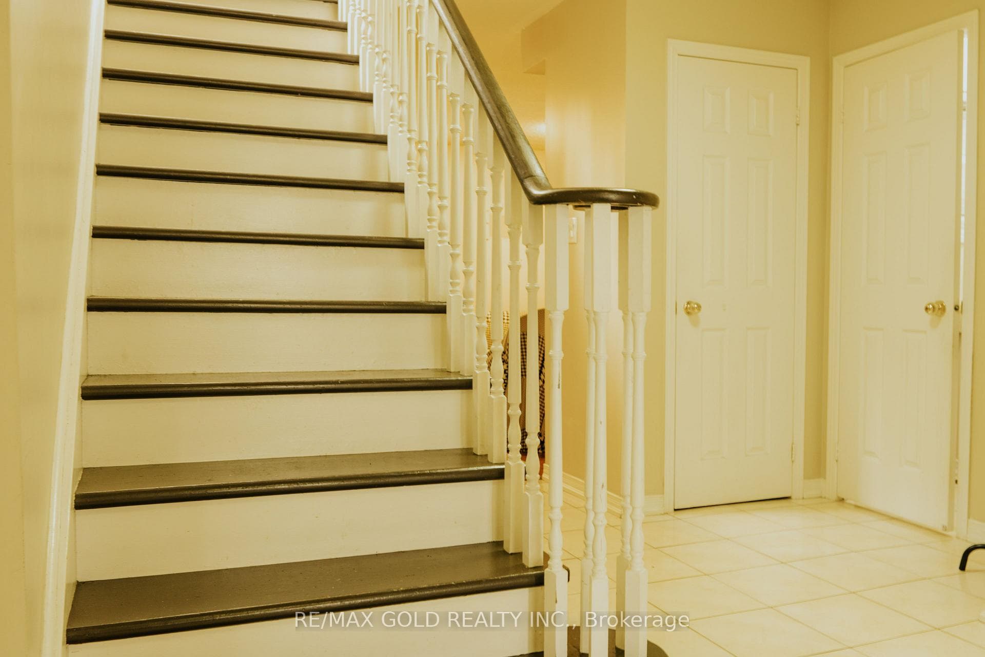 54 Timbertop Crescent photo 9