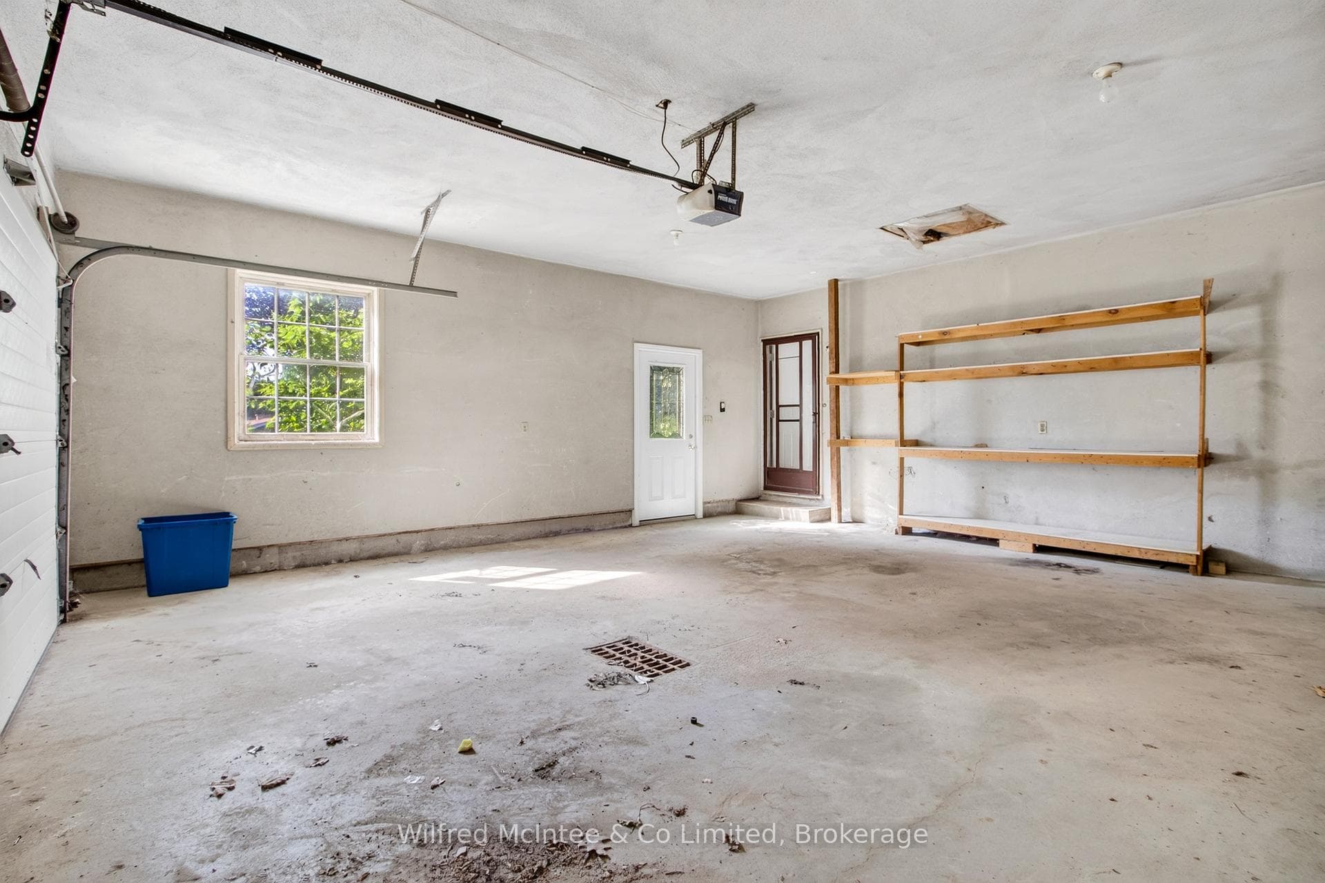 1 Remington Drive photo 36