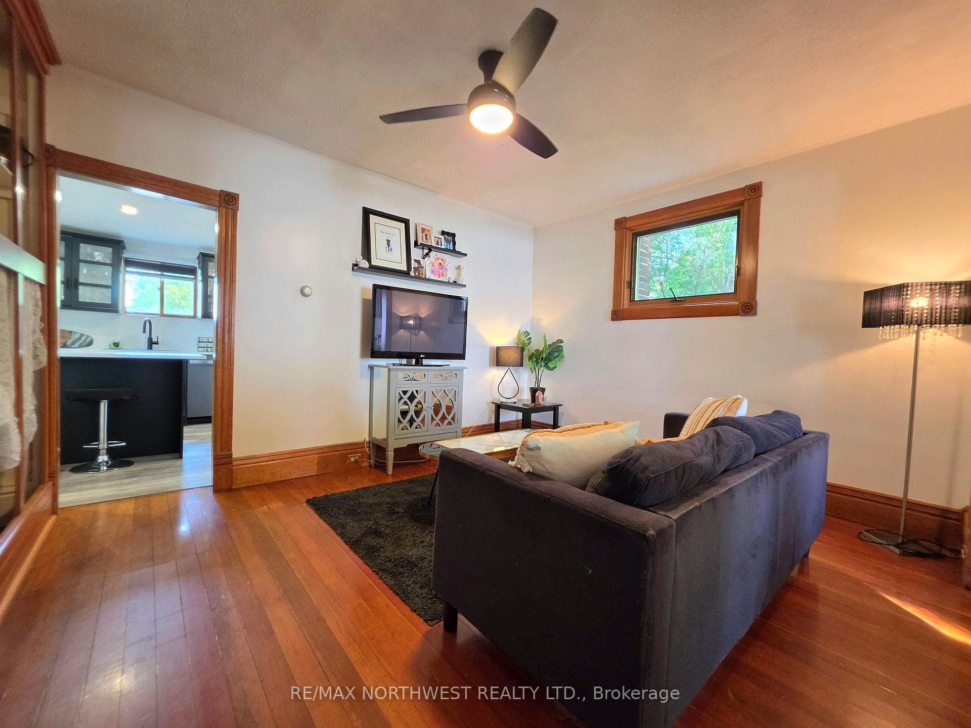 409 Third Street North photo 9