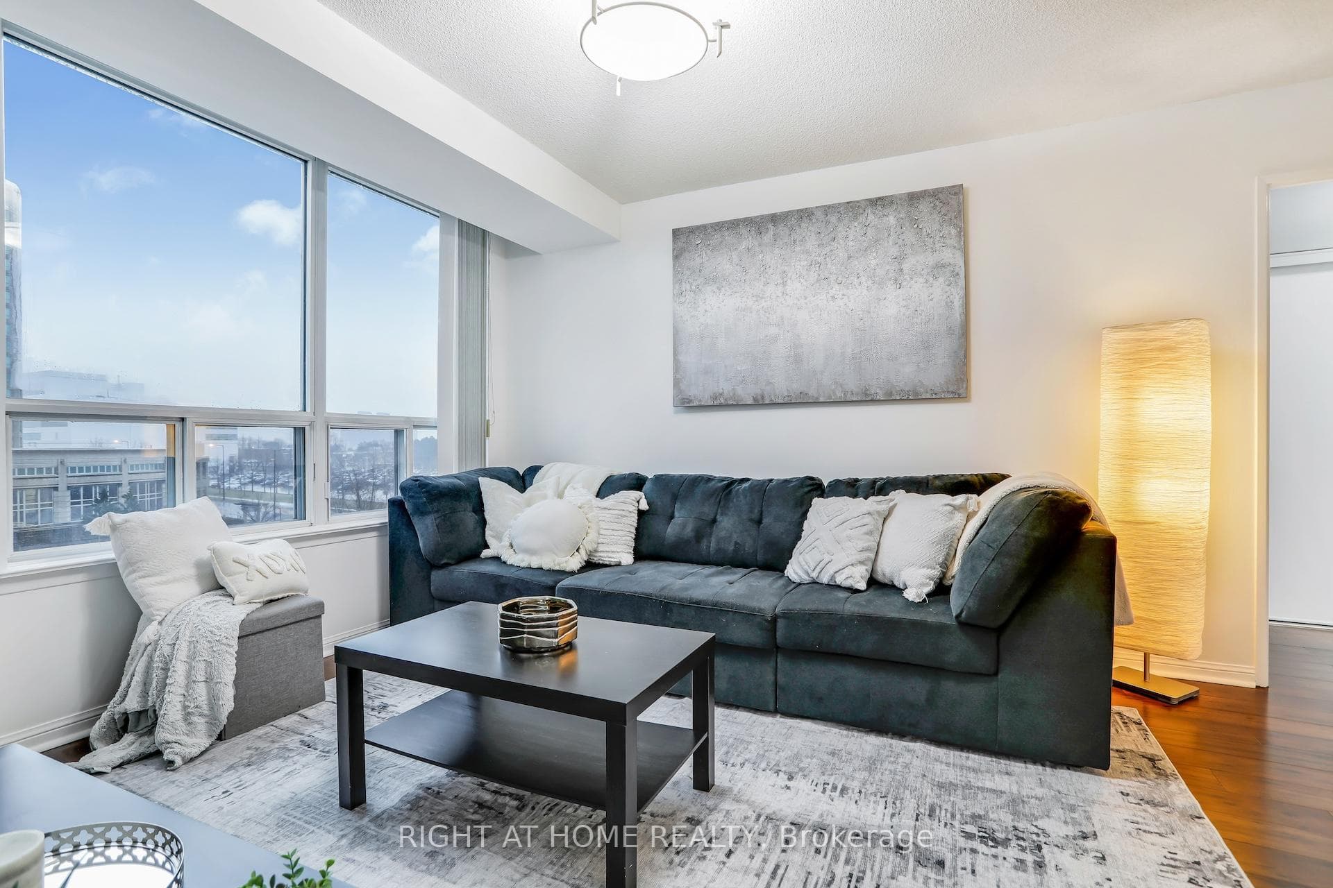 88 Corporate Drive Unit 303A photo 12