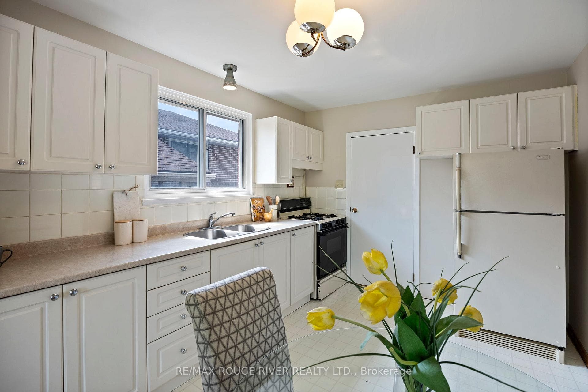 58 Earswick Drive photo 6