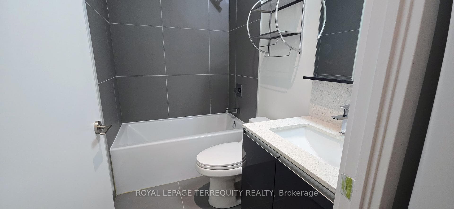 20 Gladstone Avenue Unit 502 photo 13