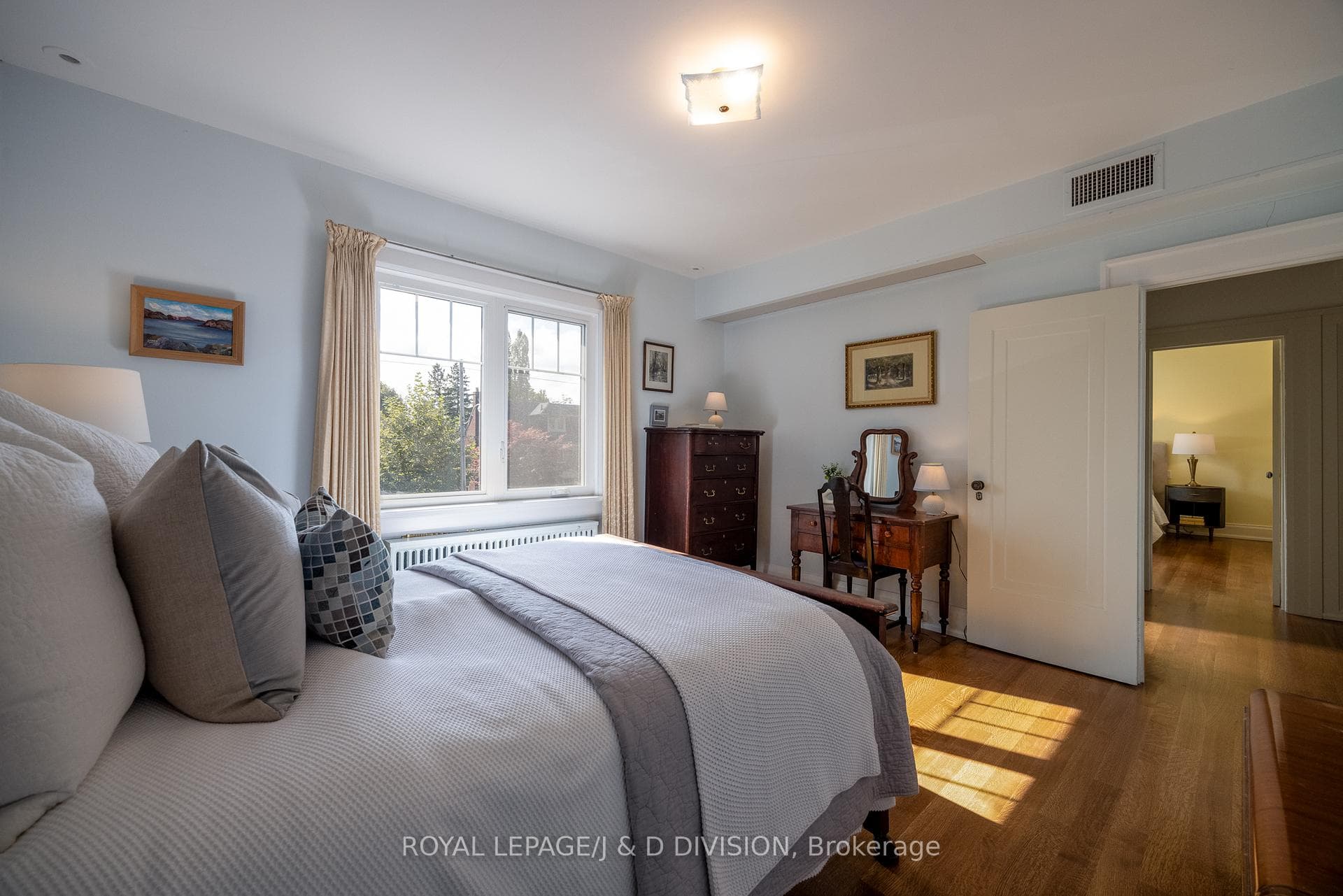 92 Golfdale Road photo 18