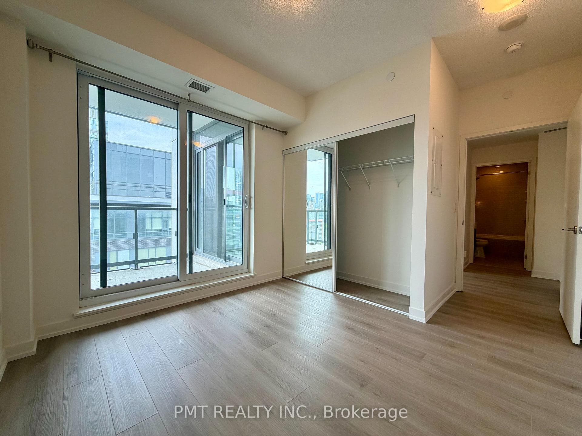 200 Sackville Street Unit 1009 photo 17