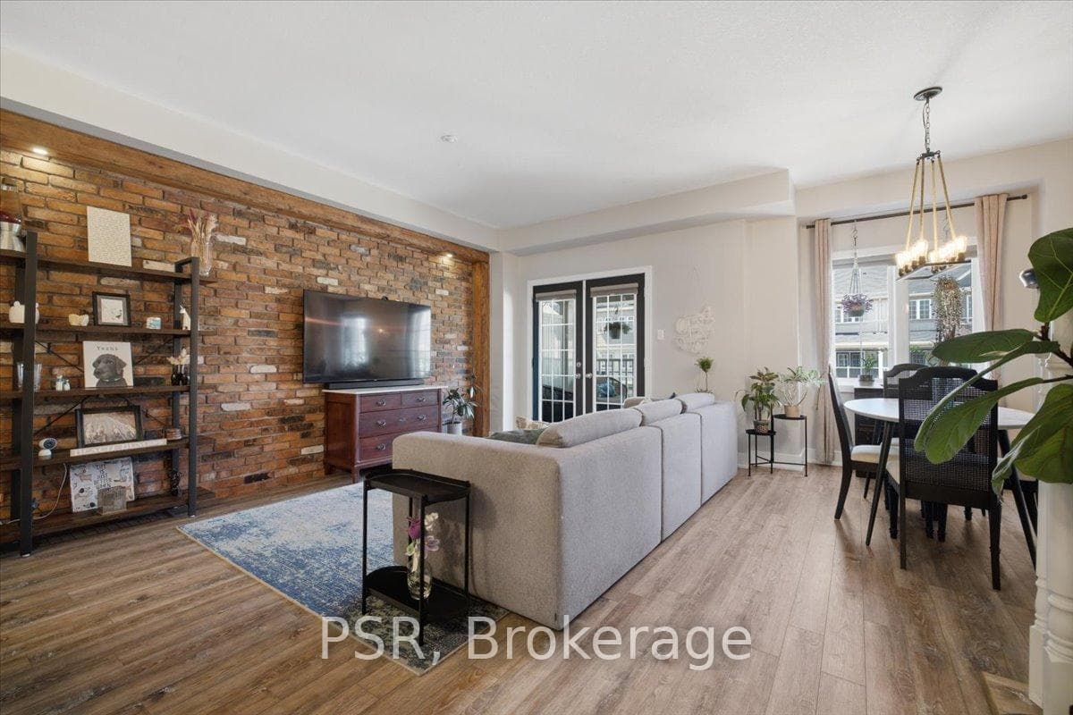 12 Hiscott Drive photo 11