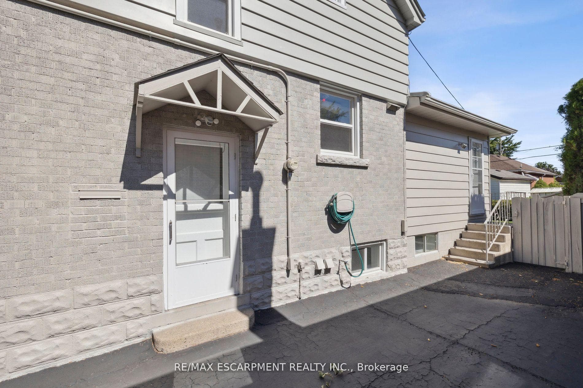 147 Garside Avenue photo 37