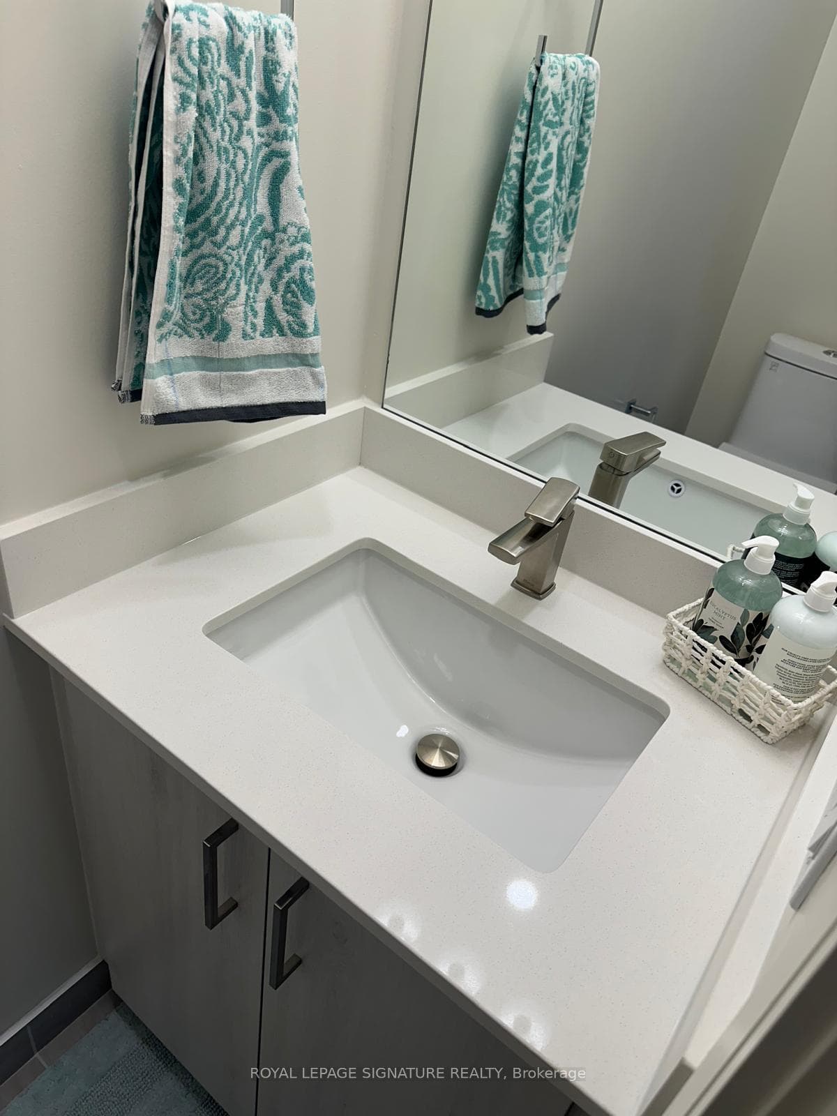 8010 Derry Road Unit 709 photo 11