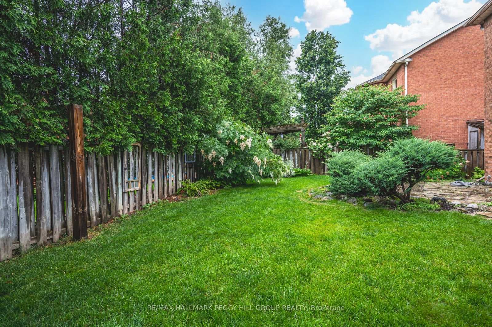 36 Falling Brook Drive photo 24
