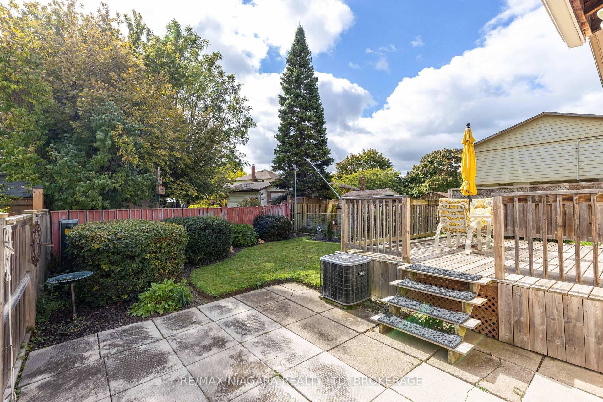 310 1/2 Linwell Road photo 23