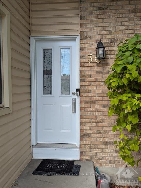 30 THISTLEDOWN Court photo 3