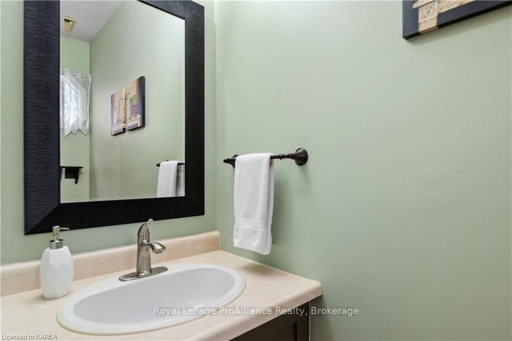 1178 BENTLEY Terrace photo 22
